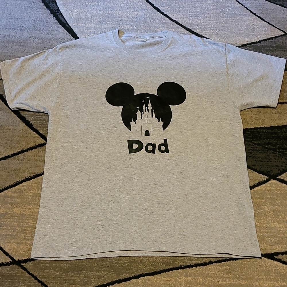 JERZEES MICKEY MOUSE DISNEY DAD TEE-SHIRT